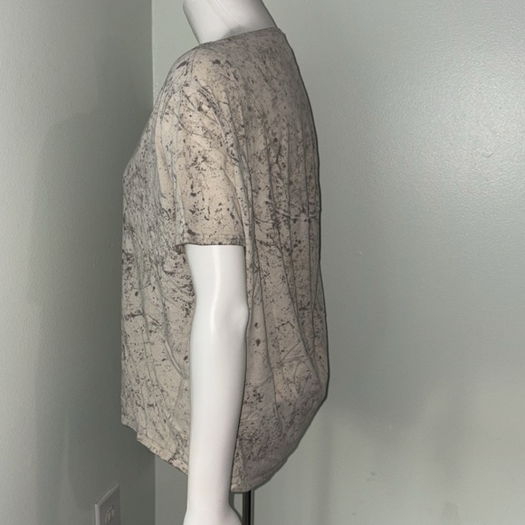 Lululemon Back In Action Tee *Vitasea Size 2 in Cirrus Wash Opal - Picture 4 of 10